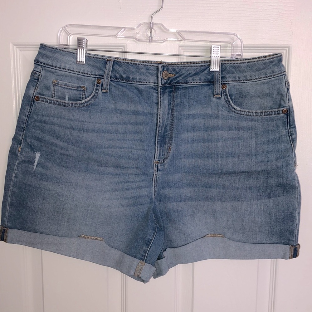 Light Wash Denim Short